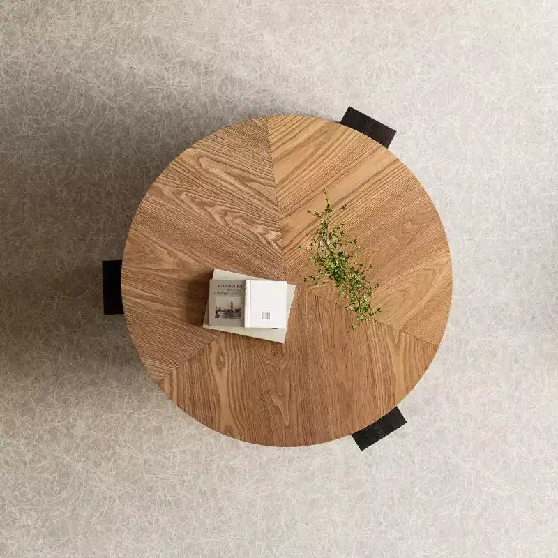 33" Modern Round Coffee Table with Flip-Top Hidden Storage, Woodgrain Finish Center Accent Table for Living Room or Small Spaces